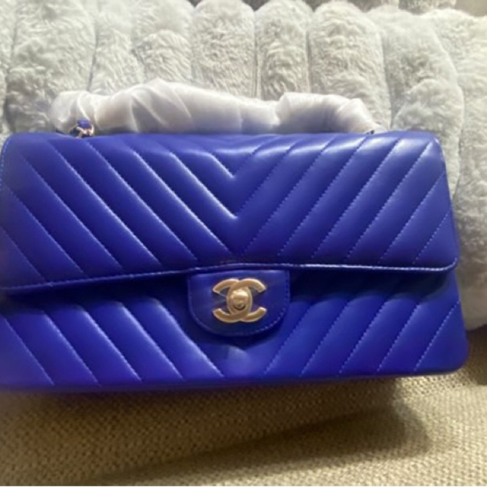 Chanel Blue Quilted Handbag chevron lambskin medium